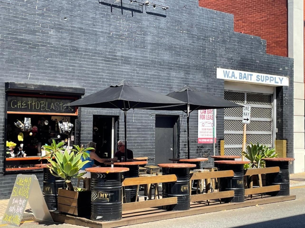 Rooftops On Henrycentre Of West End Cafes Fremantle Exterior foto